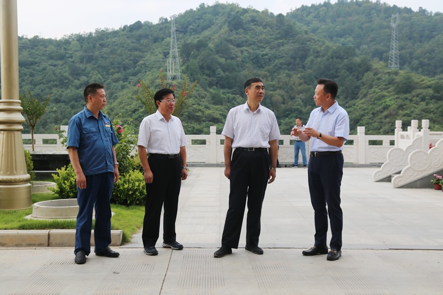 24-2018年8月，全省綠色礦山建設(shè)現(xiàn)場會在金徽股份召開，時任副省長李斌出席會議并做重要講話。.jpg
